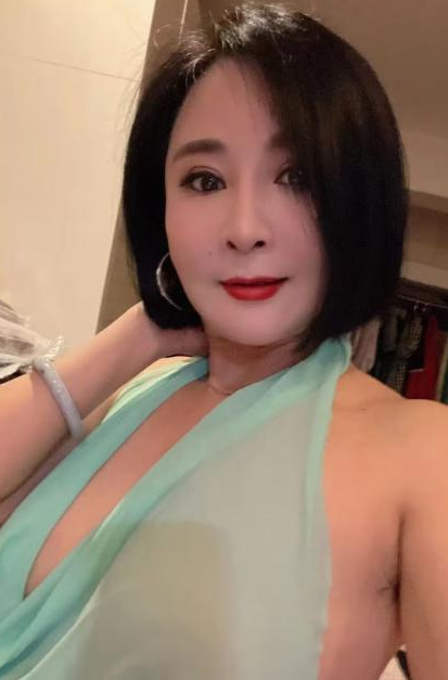 健身D奶少妇-春欲楼