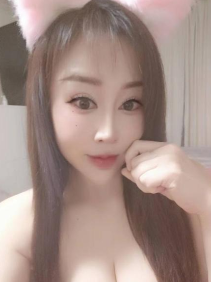 服务超好的性感骚妹-春欲楼