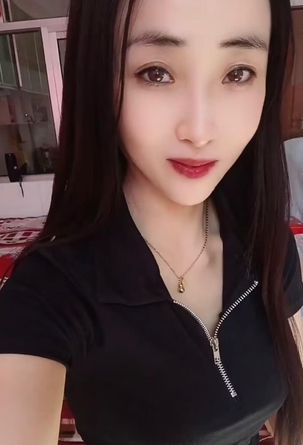 制服轻熟女-春欲楼