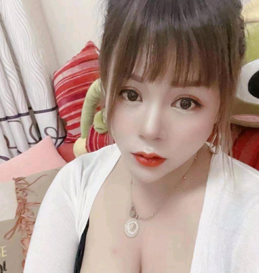 出击巨乳辣妹子-春欲楼
