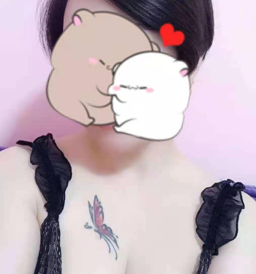 专业会所出身的大奶熟女-春欲楼