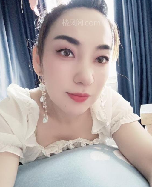 身材不错的小少妇-春欲楼