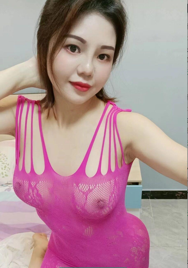 妩媚淫荡大奶妹-春欲楼