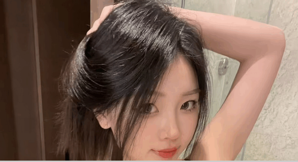 [苏州] 昆山白嫩丰满小妹橙子很湿很润-春欲楼