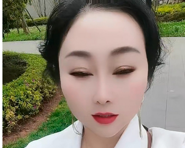 [昆明] 巨乳老熟女求验证-春欲楼