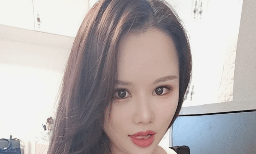 [武汉] 巨乳肥臀菲菲-春欲楼