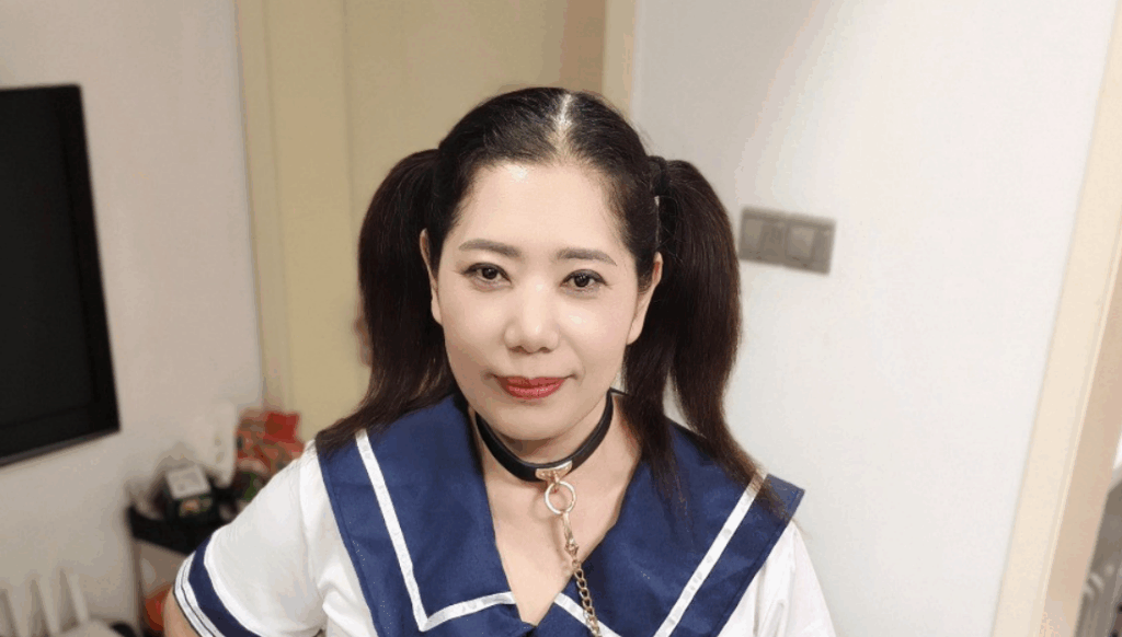 [长宁] 深喉三通母狗肉便器-春欲楼