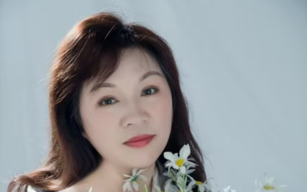 [郑州] 丰满迷人的四川少妇-春欲楼
