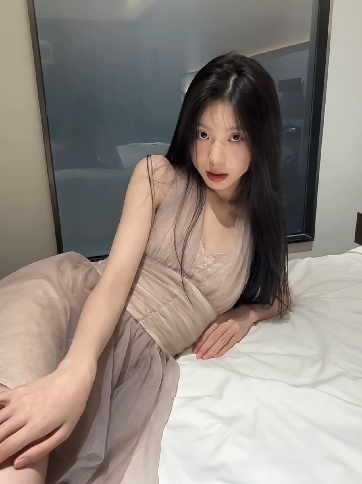 上海温柔美术老师兼职-春欲楼