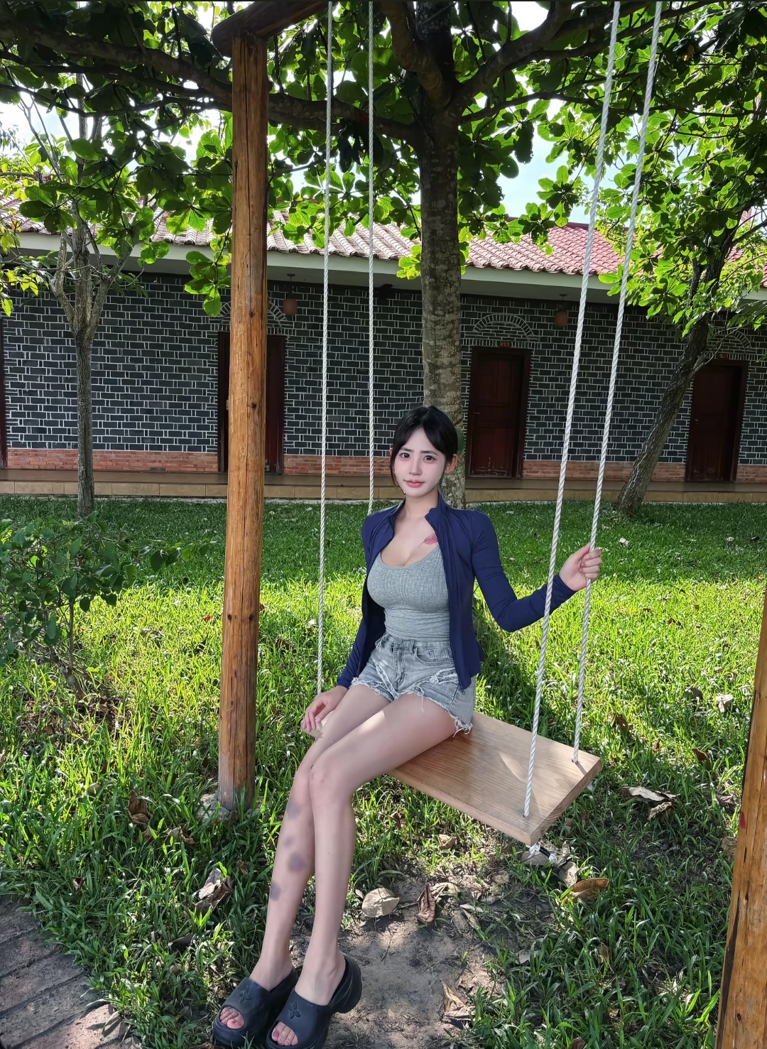 橙子老师，身高171，体重105，胸围A，气质御姐形-春欲楼